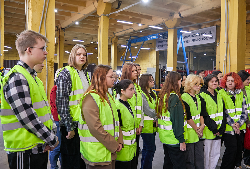 25.09.2024г. Выездной урок истории на тему: «Развитие отечественной промышленности в истории родного края»